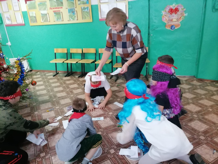 Новогодний утренник..